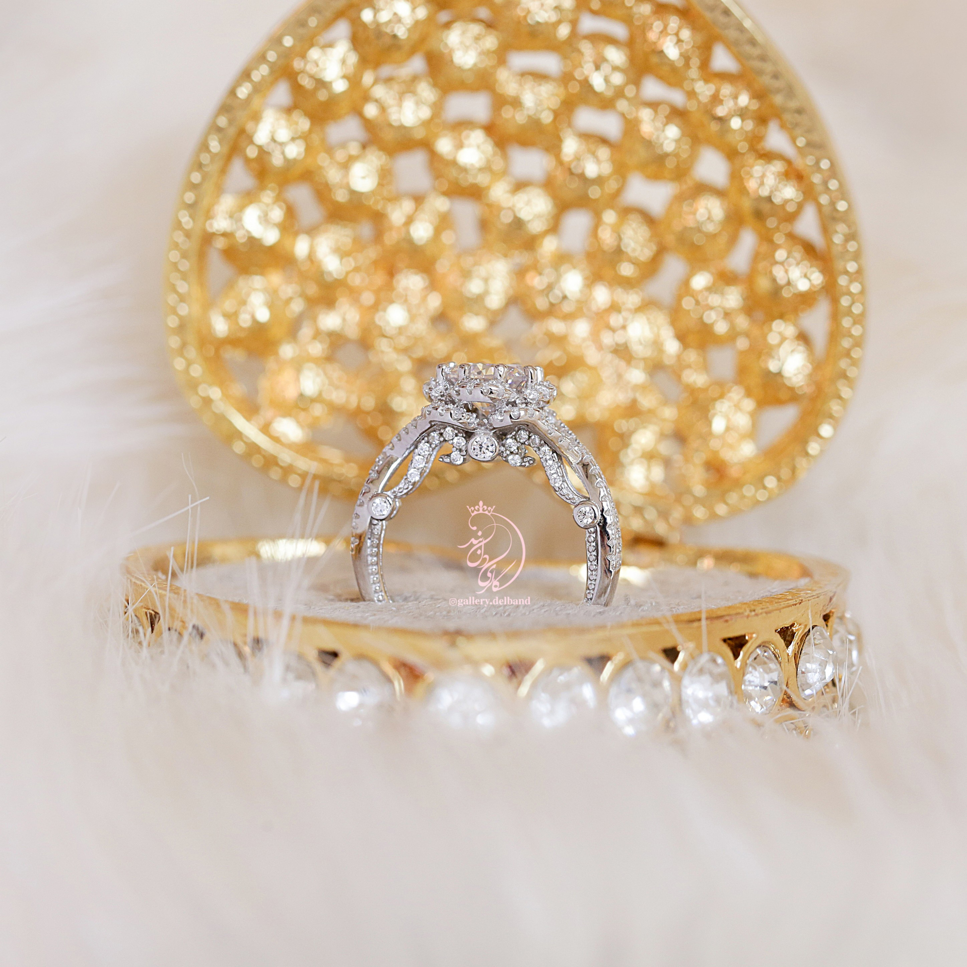 💍انگشتر جواهری با طراحی خاص و زیبا نقره عیار ۹۲۵ با روکش طلا سفید‌‌‌‌‌‌‌ ‌‌